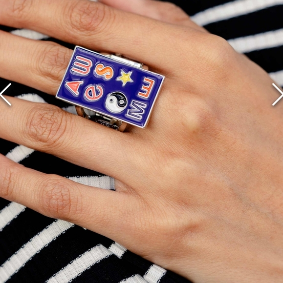 Compelling Collision Multi Colors 💍 Ring  Stretchy "AWESOME" - Picture 2 of 4